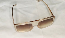 Cargar imagen en el visor de la galería, LOUD Collection
