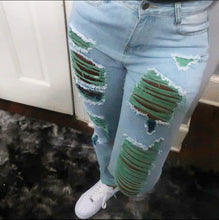 Load image into Gallery viewer, DISTRESSED SKINNY DENIM
